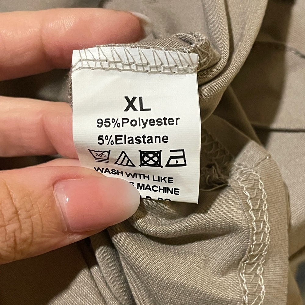 NWOT mock neck long sleeve shirt with pleated detail - Picture 4 of 4